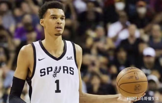 蒂姆重返赛场，出色发挥首场状态出色，SKT观众沸腾！-爱游戏下载